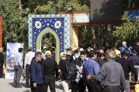 برگزاری آئین بدرقه کاروان زیارتی رهسپاران عصر ظهور 