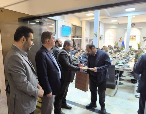 تجلیل از نانوایان فعال در طرح خیرات نان استان البرز